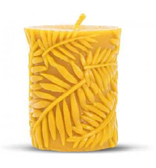 Stumpen mit Blättern